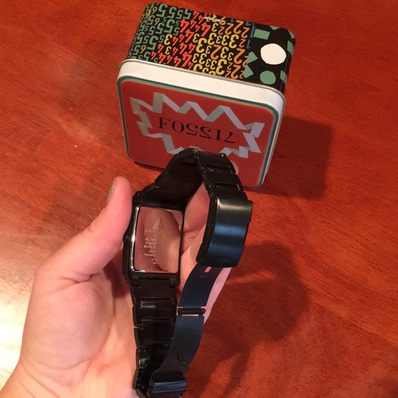 Brand new men's fossil watch in box ⌚️ - Picture 4 of 7